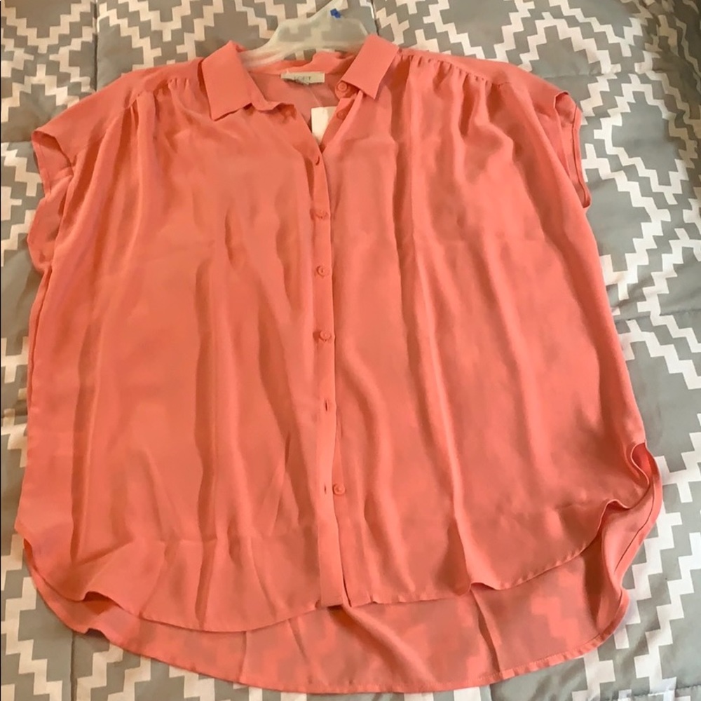 NWT LOFT BLOUSE SIZE LARGE